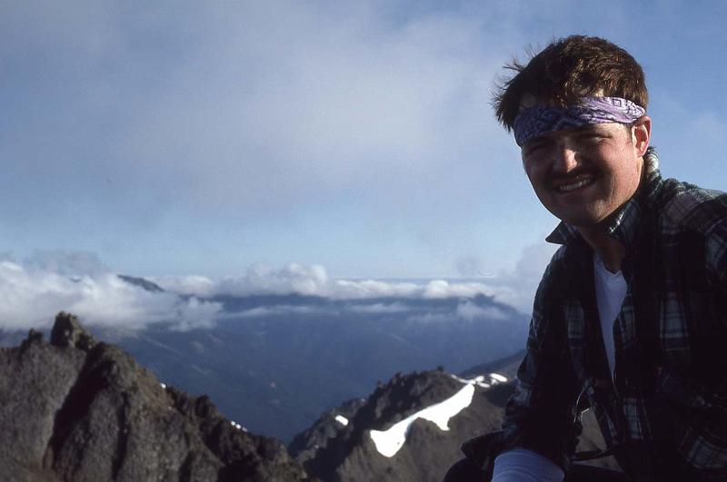 1986-035 Warrior Peaks Jun-1986 Me Summit of SE Peak.jpg
